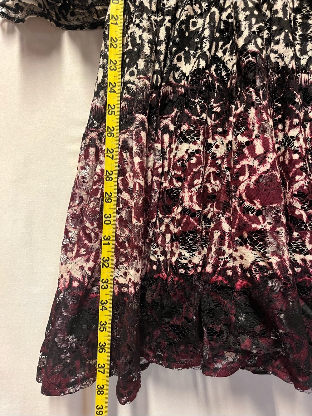 NWT Gabby Skye Lace Overlay Bell Sleeve Dress Black Cream Plum Sz 8 Dark Romance - Picture 13 of 16